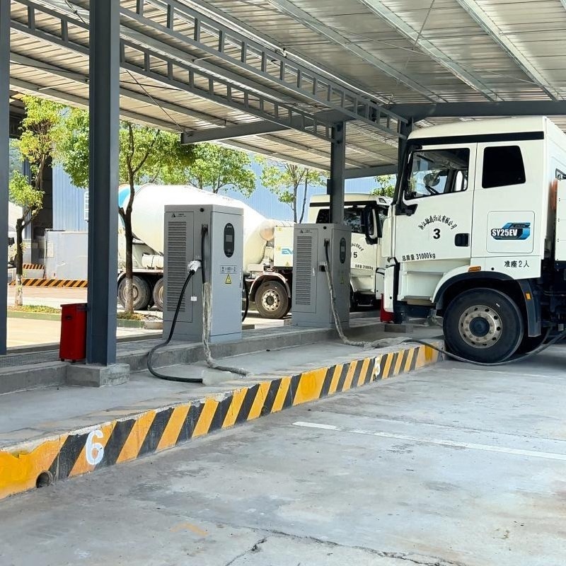 Truk berat komersial, truk log - Power Tools Logistics ulasan dan harga
