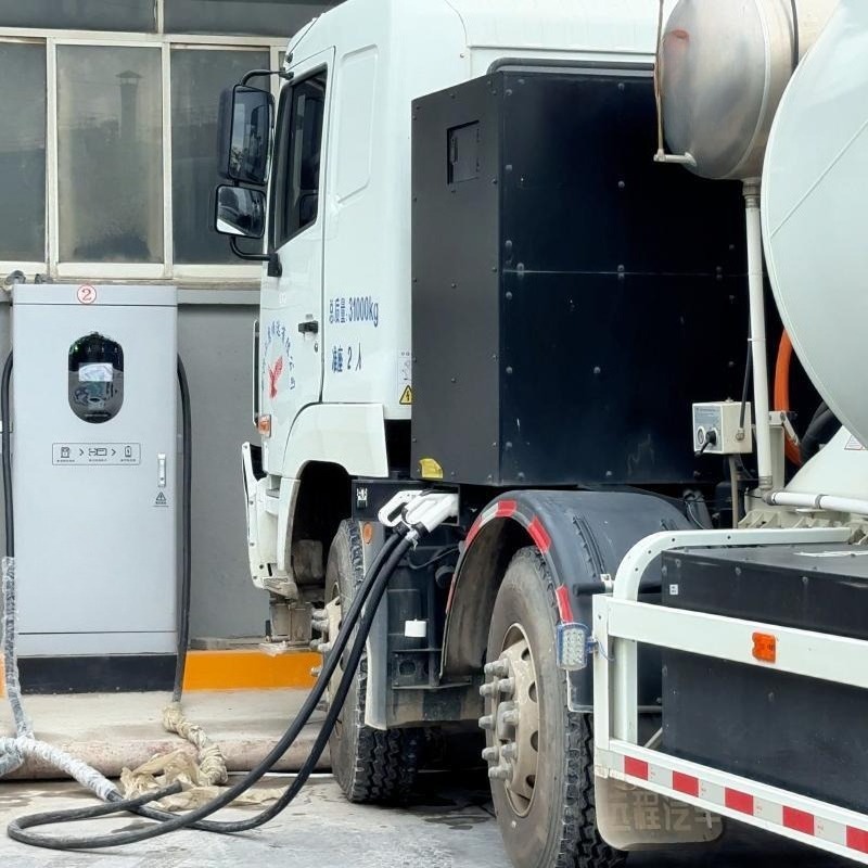 Truk berat komersial, truk log - Power Tools Logistics ulasan dan harga